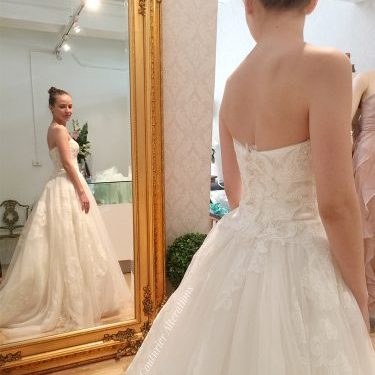 Webpage Picture 3 - White By Vera Wang